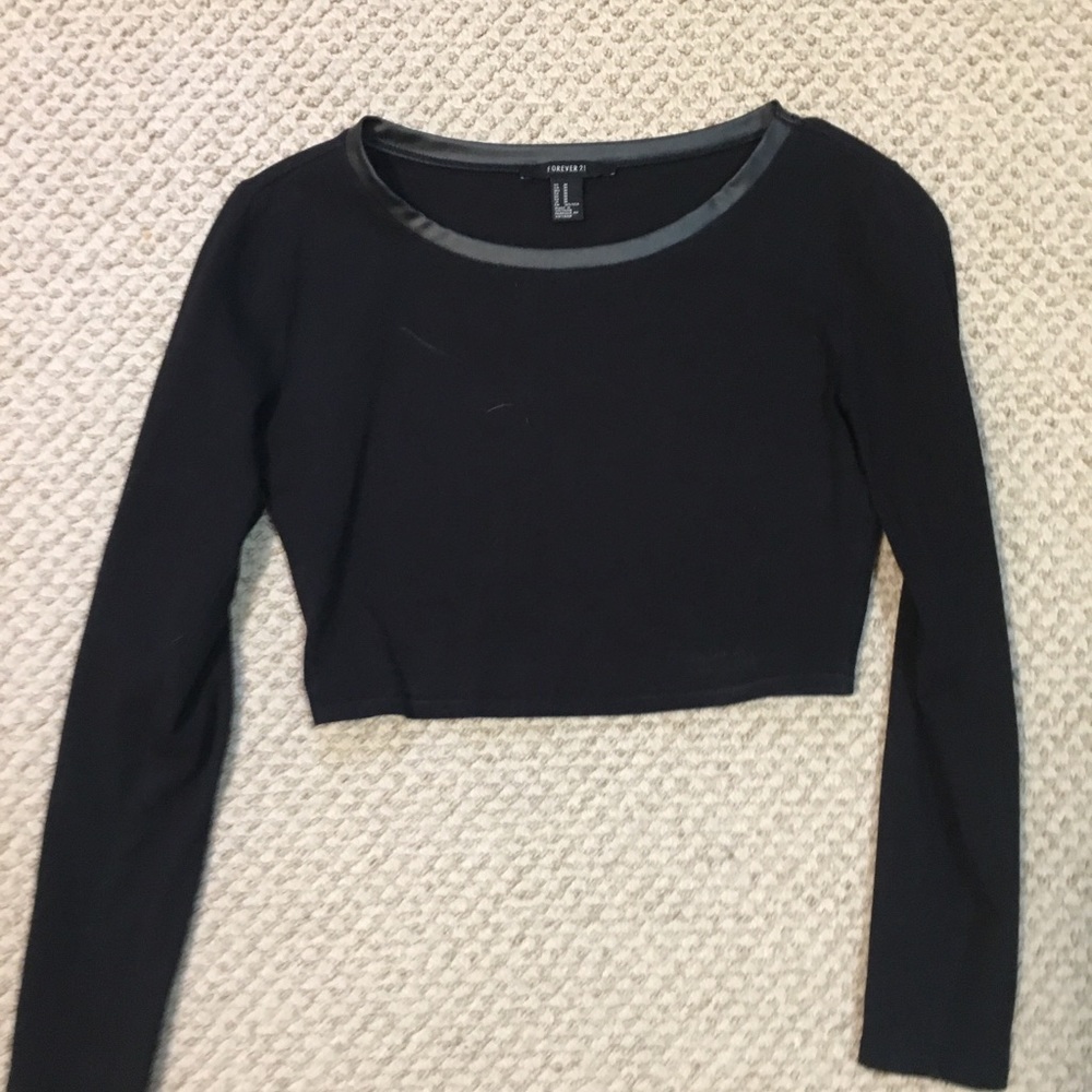 Crop top with leather trim